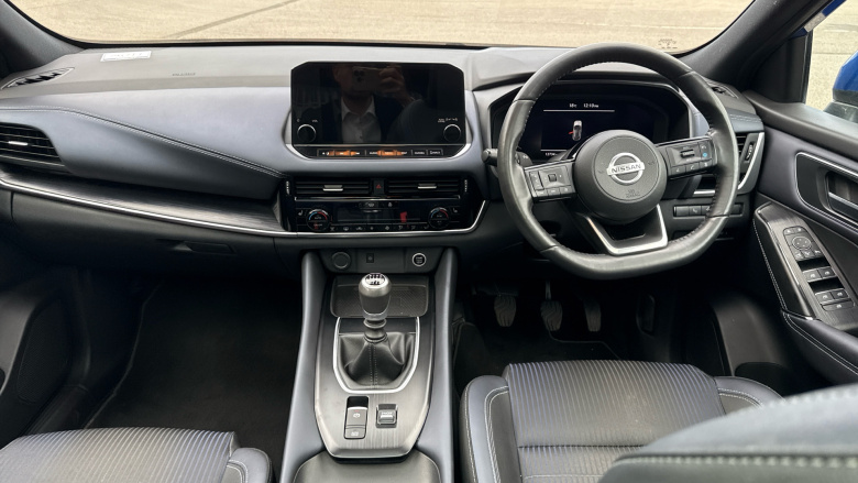 Nissan Qashqai 1.3 DiG-T MH Tekna 5dr Petrol Hatchback